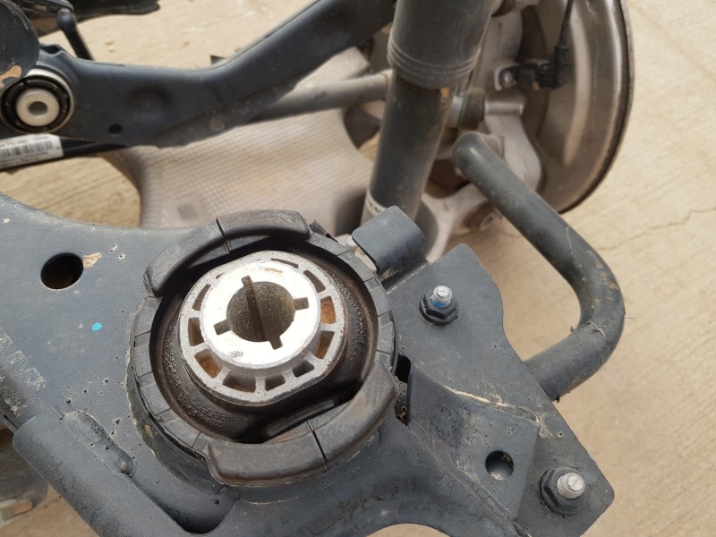 Recambio de puente trasero para volvo xc60 hybrid referencia OEM IAM 32331540 32336254 