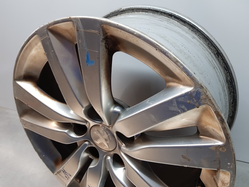 Recambio de llanta para peugeot 308 sw allure referencia OEM IAM 96779895TW 9677989577 