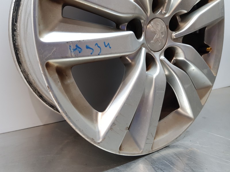 Recambio de llanta para peugeot 308 sw allure referencia OEM IAM 96779895TW 9677989577 