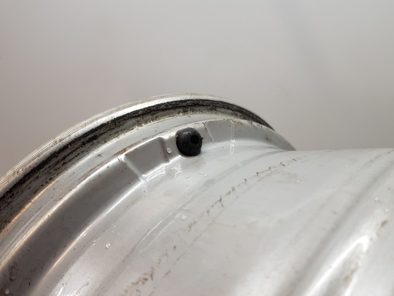 Recambio de llanta para peugeot 308 sw allure referencia OEM IAM 96779895TW 9677989577 