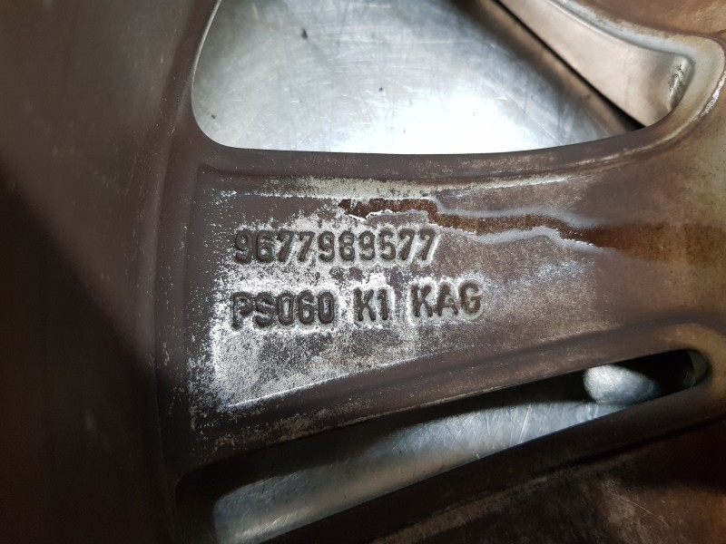 Recambio de llanta para peugeot 308 sw allure referencia OEM IAM 96779895TW 9677989577 