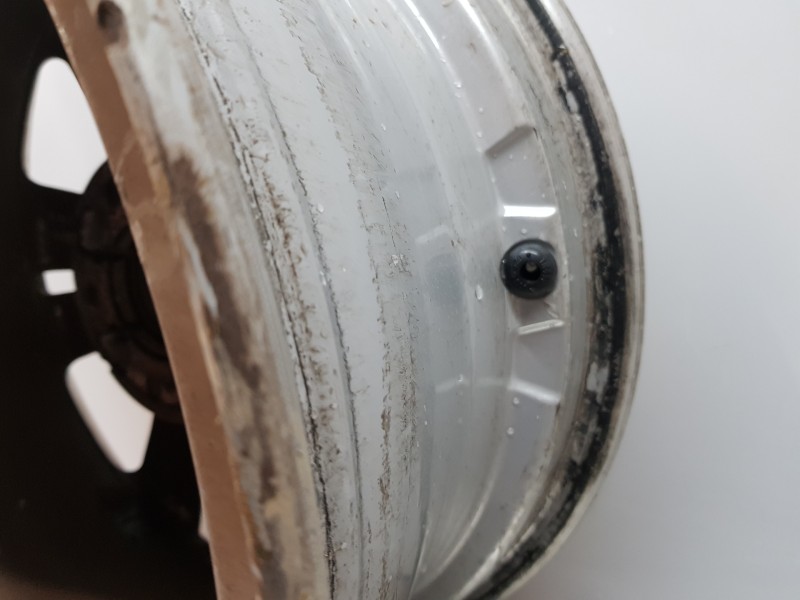 Recambio de llanta para peugeot 308 sw allure referencia OEM IAM 96779895TW 9677989577 