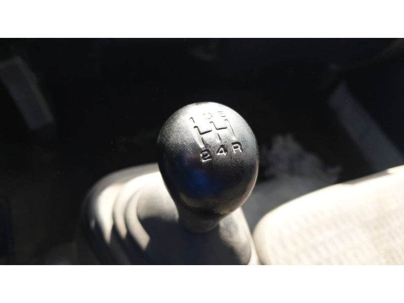 nissan cabstar 01.04  del año 2004