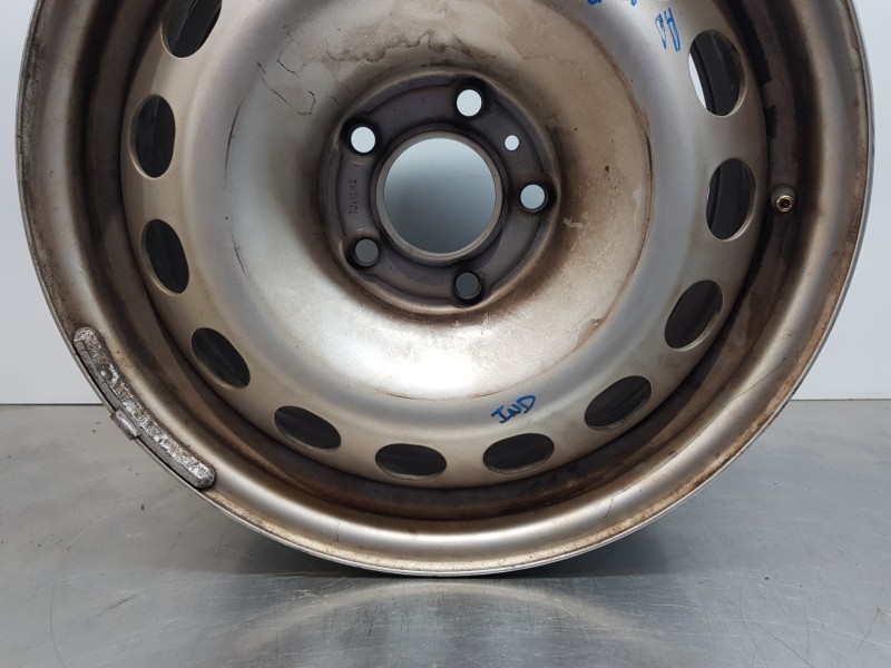 Recambio de llanta para peugeot expert combi bluehdi referencia OEM IAM 98519218VT 9811263980  Recambio de llanta para peugeot expert combi bluehdi referencia OEM IAM 98519218VT 9811263980