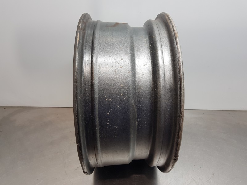 Recambio de llanta para peugeot expert combi bluehdi referencia OEM IAM 98519218VT 9811263980  Recambio de llanta para peugeot expert combi bluehdi referencia OEM IAM 98519218VT 9811263980