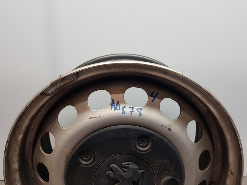 Recambio de llanta para peugeot expert combi bluehdi referencia OEM IAM 98519218VT 9811263980  Recambio de llanta para peugeot expert combi bluehdi referencia OEM IAM 98519218VT 9811263980