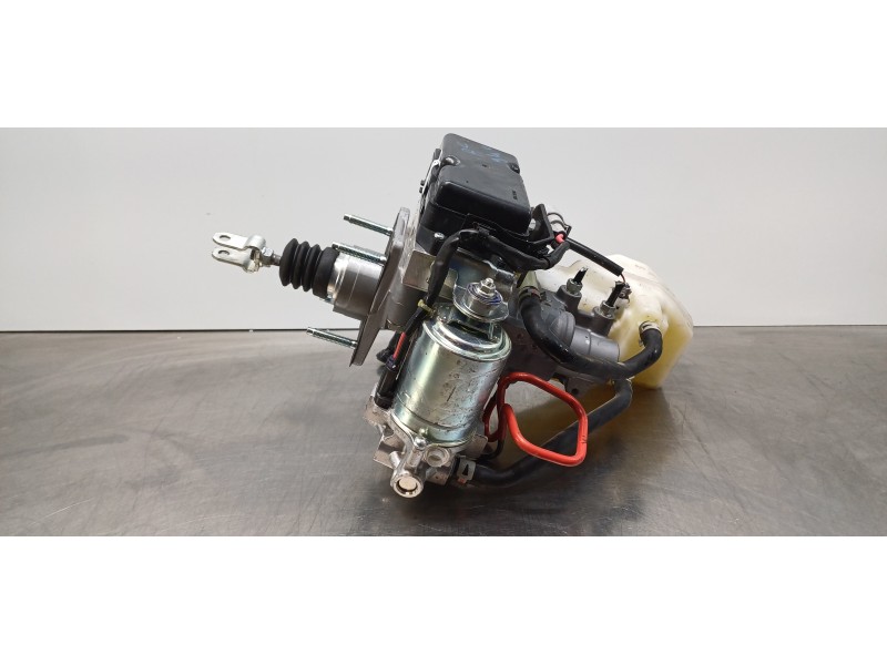 Recambio de servofreno para toyota rav4 hybrid 4x2 advance referencia OEM IAM 4705042330  