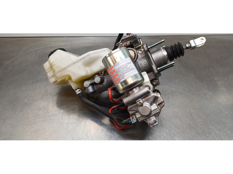 Recambio de servofreno para toyota rav4 hybrid 4x2 advance referencia OEM IAM 4705042330  