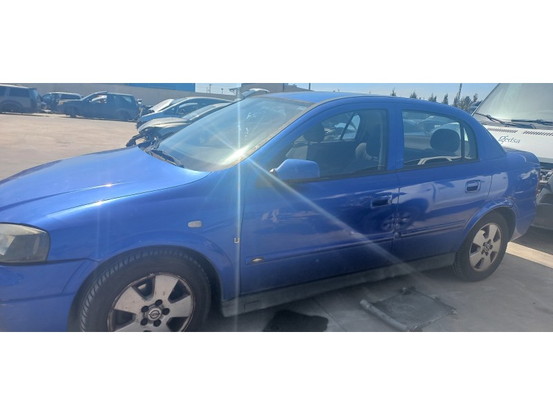 opel astra g berlina del año 2003