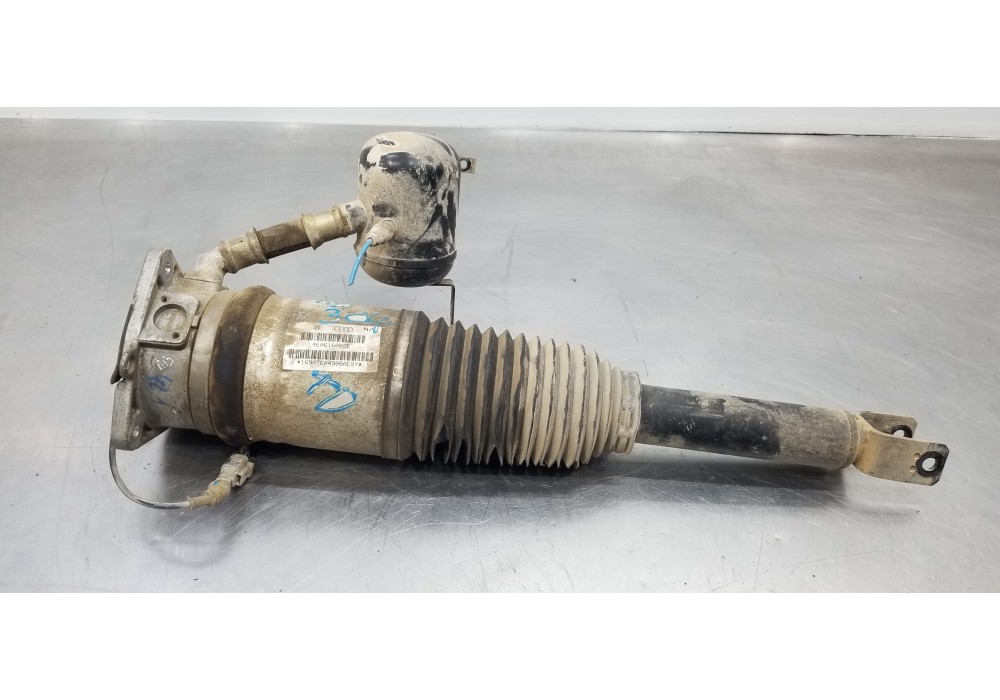 Recambio de amortiguador trasero derecho para audi a8 (4e2) 3.0 tdi quattro referencia OEM IAM 4E0616002E  