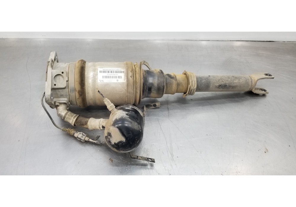 Recambio de amortiguador trasero izquierdo para audi a8 (4e2) 3.0 tdi quattro referencia OEM IAM 4E0616001E  
