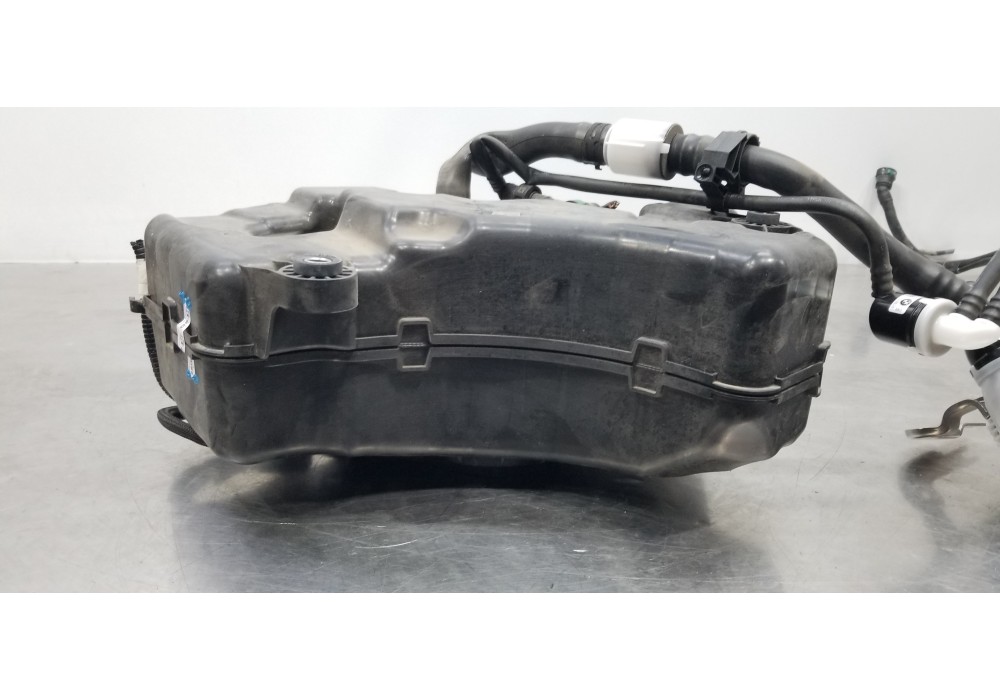 Recambio de deposito aditivo adblue fap ( deposito grande ) para bmw serie x3 (g01) xdrive20d referencia OEM IAM 16199884894 741