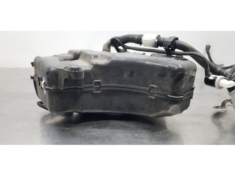 Recambio de deposito aditivo adblue fap ( deposito grande ) para bmw serie x3 (g01) xdrive20d referencia OEM IAM 16199884894 741