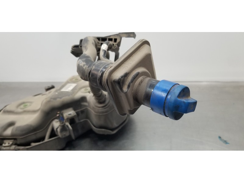 Recambio de deposito aditivo adblue fap ( deposito grande ) para kia ceed sportswagon tech referencia OEM IAM 31550G4950 31500G4