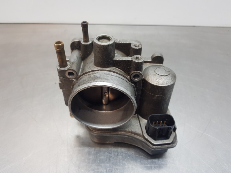 Recambio de caja mariposa para opel astra gtc selective referencia OEM IAM 09128518  