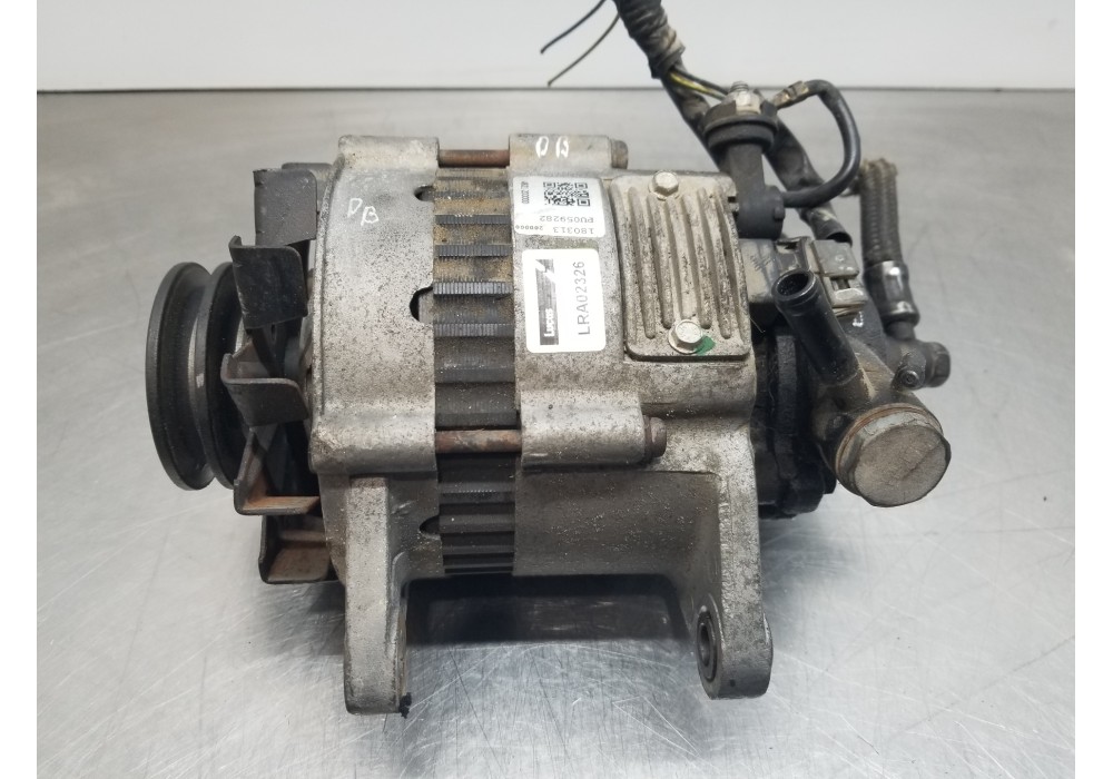 Recambio de alternador para kia sportage luxury referencia OEM IAM 373002W000  