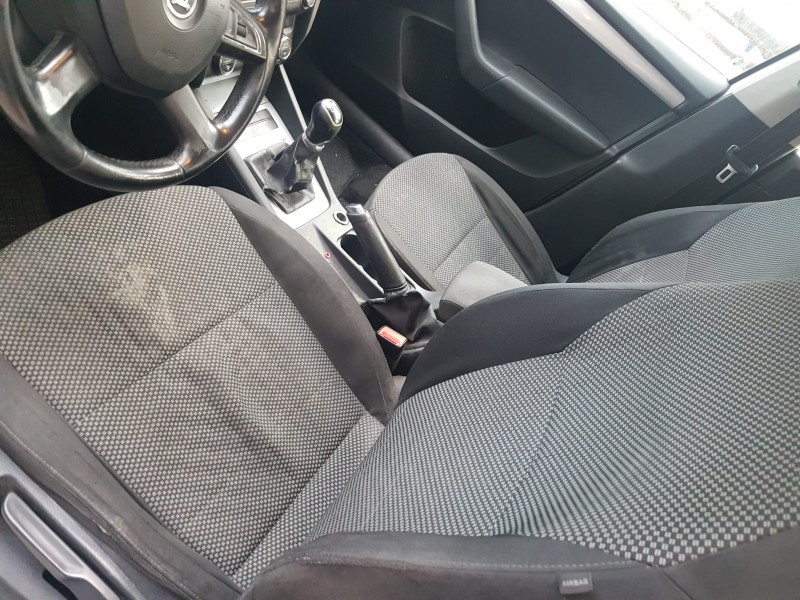 skoda octavia lim. (5e3) del año 2013