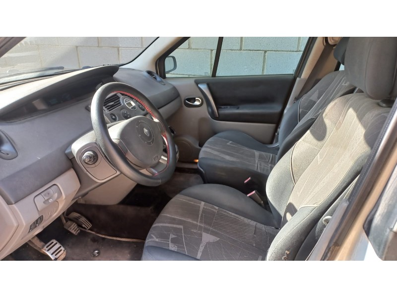 renault scenic ii del año 2004