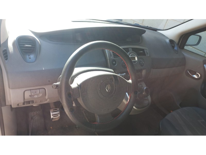 renault scenic ii del año 2004