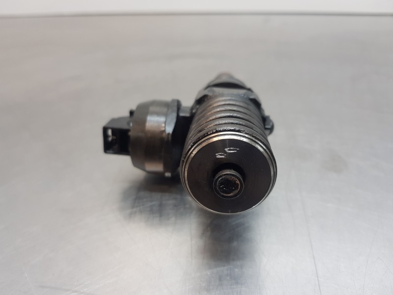 Recambio de inyector para seat ibiza (6l1) sigma referencia OEM IAM 038130073AG 0414720215 