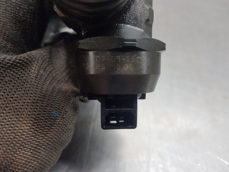 Recambio de inyector para seat ibiza (6l1) sigma referencia OEM IAM 038130073AG 0414720215 