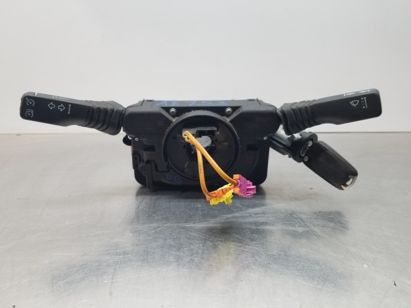 Recambio de mando multifuncion para opel astra h ber. enjoy referencia OEM IAM 13250221  