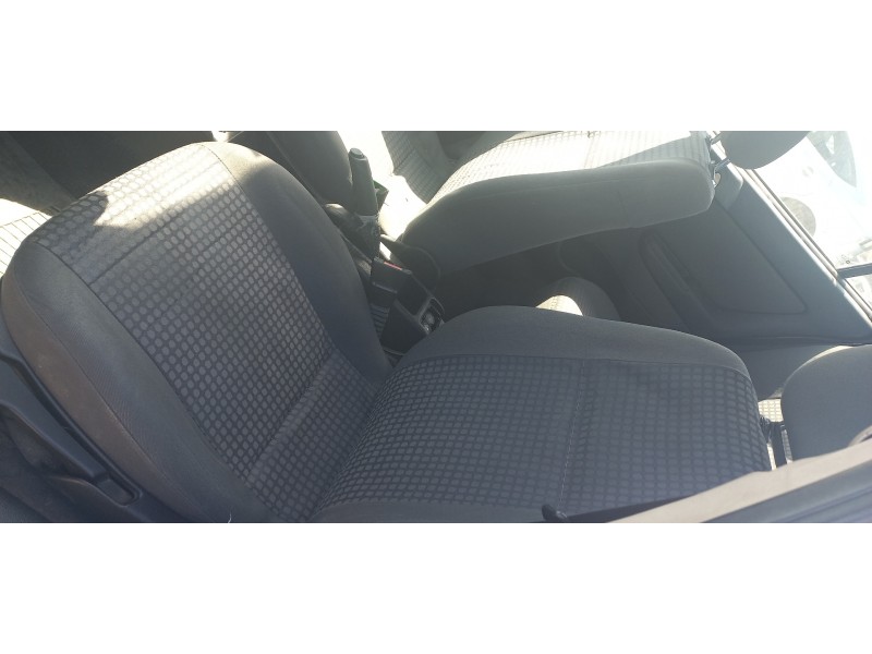 opel astra g berlina del año 2003