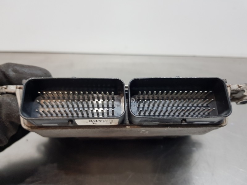 Recambio de centralita motor uce para chevrolet aveo ls referencia OEM IAM 25184299  