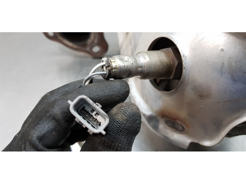 Recambio de catalizador para nissan qashqai (j11) acenta referencia OEM IAM 208A07923R H8201164271 