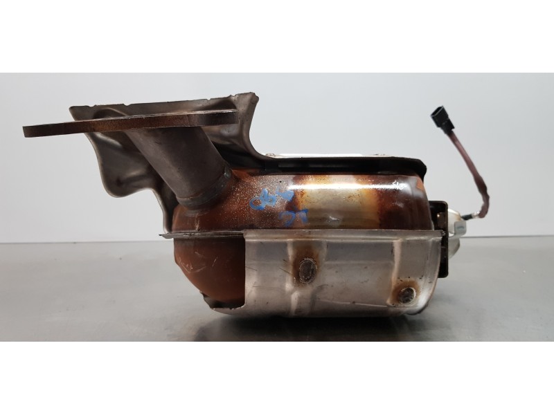 Recambio de catalizador para nissan qashqai (j11) acenta referencia OEM IAM 208A07923R H8201164271 