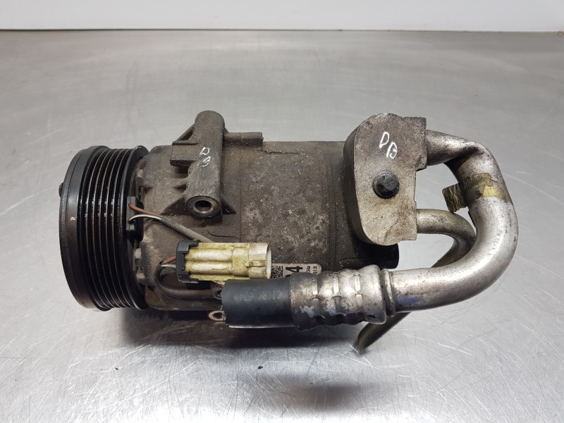 Recambio de compresor aire acondicionado para opel astra h caravan ecoflex referencia OEM IAM 13297443  