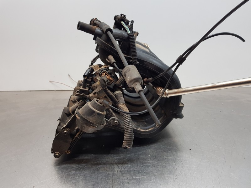 Recambio de colector admision para chevrolet aveo ls referencia OEM IAM 25185955  