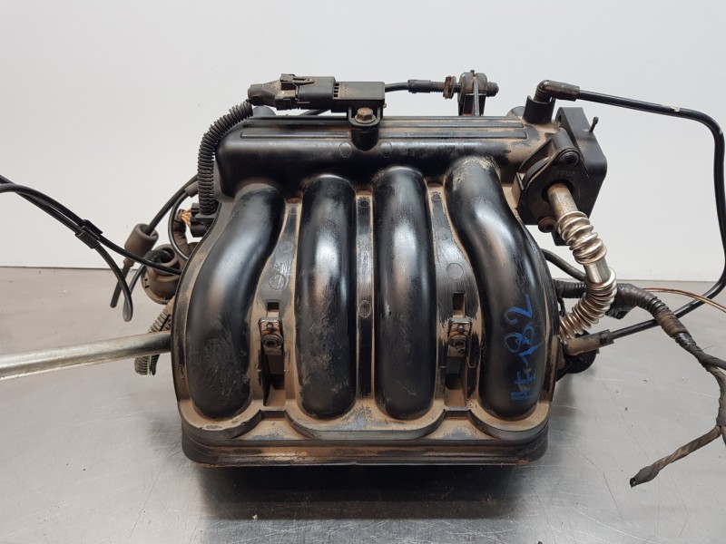 Recambio de colector admision para chevrolet aveo ls referencia OEM IAM 25185955  