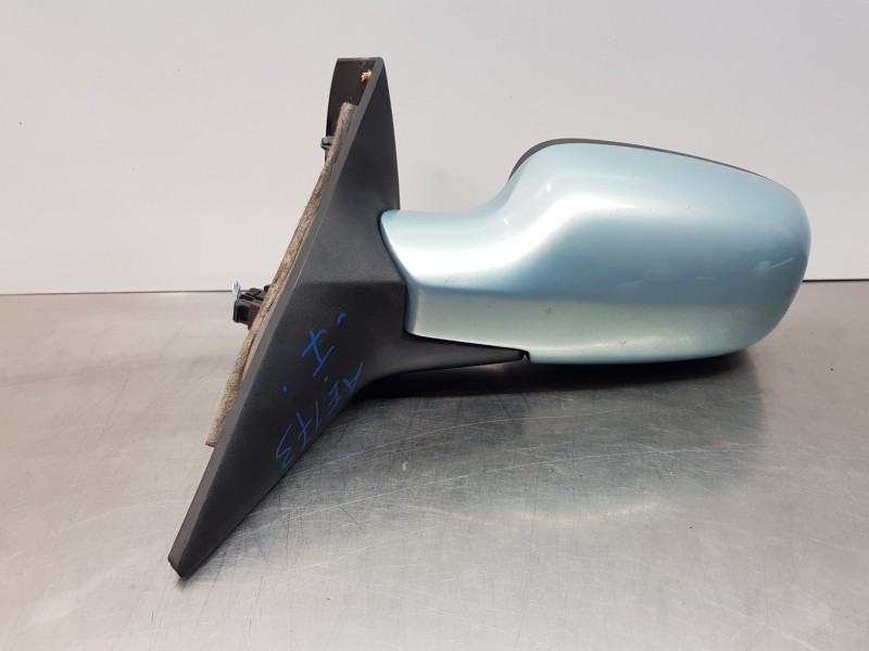 Recambio de retrovisor izquierdo para renault scenic ii authentique referencia OEM IAM 7701068384  