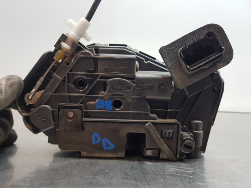 Recambio de cerradura puerta trasera derecha para volkswagen tiguan (ax1) comfortline referencia OEM IAM 5NA839016E  