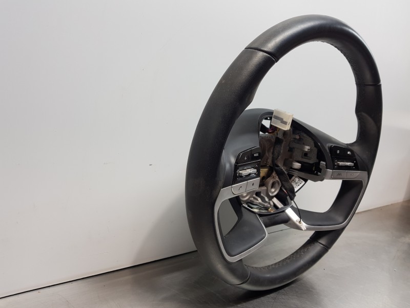Recambio de volante para hyundai tucson tecno sky referencia OEM IAM 56100N9580NNB  