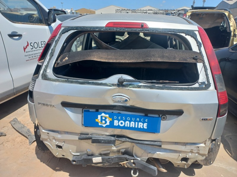 ford fiesta (cbk) del año 2001