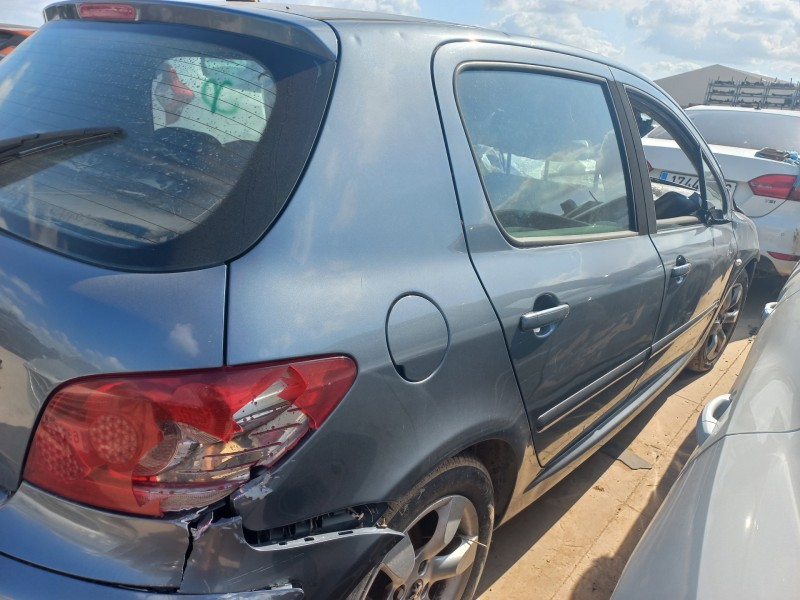 peugeot 307 berlina (s2) del año 2007