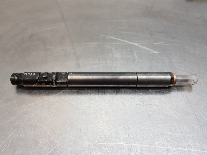 Recambio de inyector para ssangyong rodius premium referencia OEM IAM A6650170221 EJBR04401D 