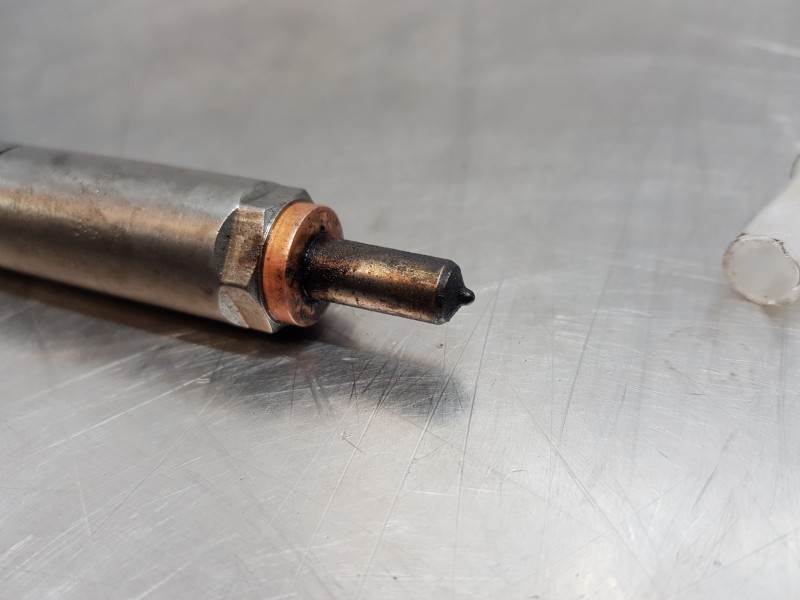 Recambio de inyector para ssangyong rodius premium referencia OEM IAM A6650170221 EJBR04401D 