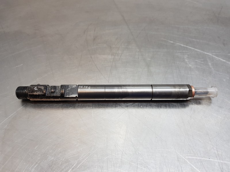 Recambio de inyector para ssangyong rodius premium referencia OEM IAM A6650170221 EJBR04401D 