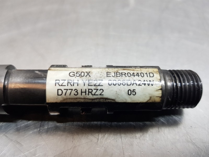 Recambio de inyector para ssangyong rodius premium referencia OEM IAM A6650170221 EJBR04401D 