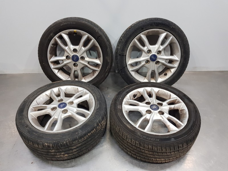 Recambio de juego llantas para ford fiesta (ccn) confort referencia OEM IAM 2237371 E1BJ1007AA 