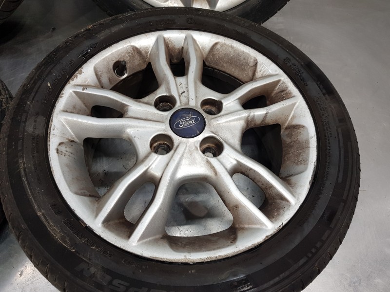 Recambio de juego llantas para ford fiesta (ccn) confort referencia OEM IAM 2237371 E1BJ1007AA 