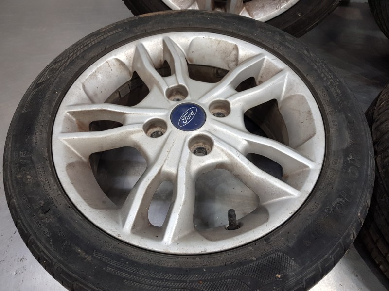 Recambio de juego llantas para ford fiesta (ccn) confort referencia OEM IAM 2237371 E1BJ1007AA 