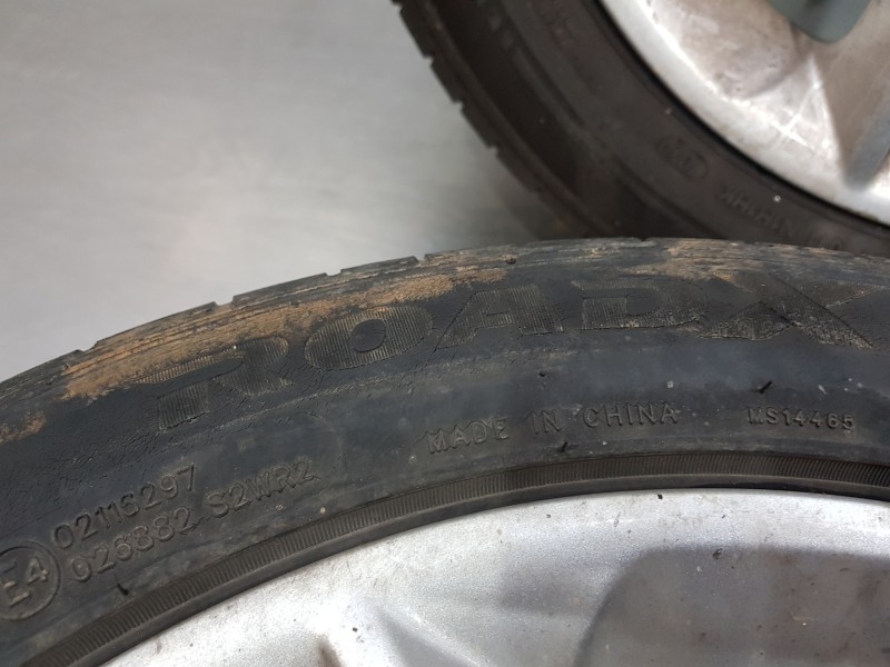 Recambio de juego llantas para ford fiesta (ccn) confort referencia OEM IAM 2237371 E1BJ1007AA 