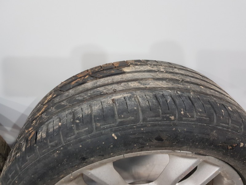 Recambio de juego llantas para ford fiesta (ccn) confort referencia OEM IAM 2237371 E1BJ1007AA 