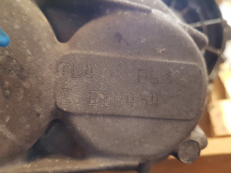 Recambio de caja cambios para renault megane iii berlina 5 p gt line referencia OEM IAM 320108729R TL4068 