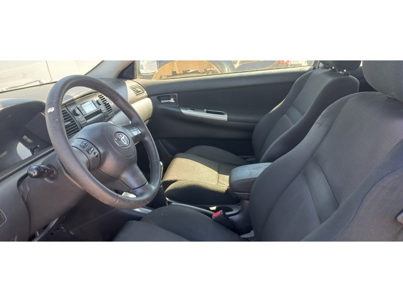 toyota corolla (e12) del año 2004