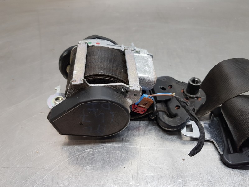 Recambio de cinturon seguridad delantero izquierdo para renault megane iii berlina 5 p gt line referencia OEM IAM 868850008R  